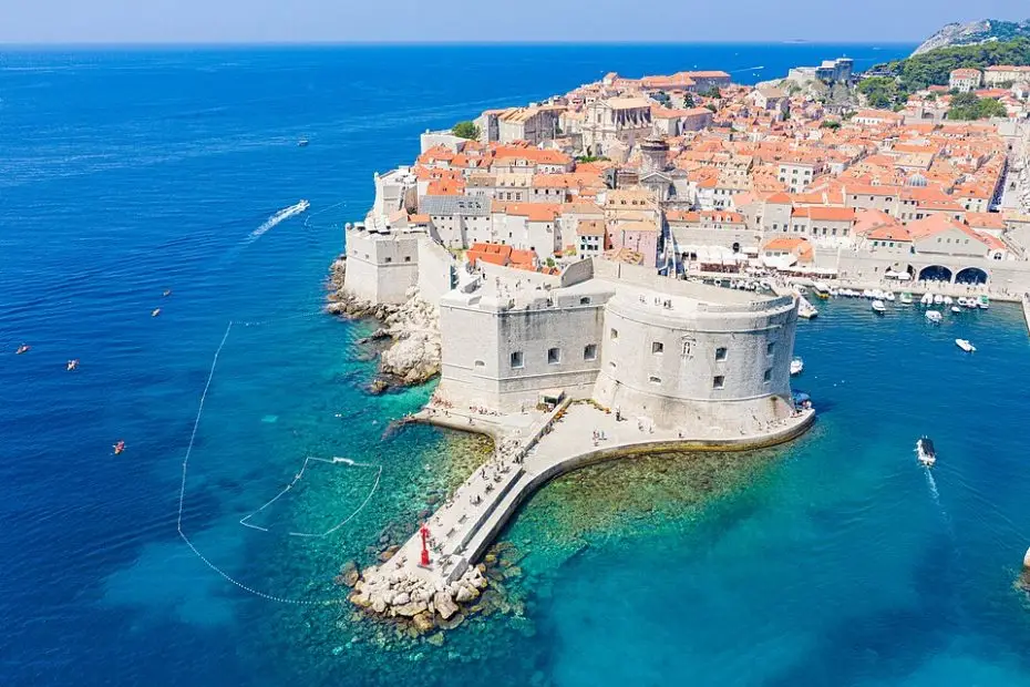 Porporela_beach_in_Dubrovnik,_Croatia_(48613169822)
